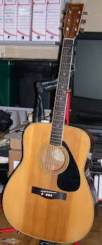 guitare yamaha fg 340