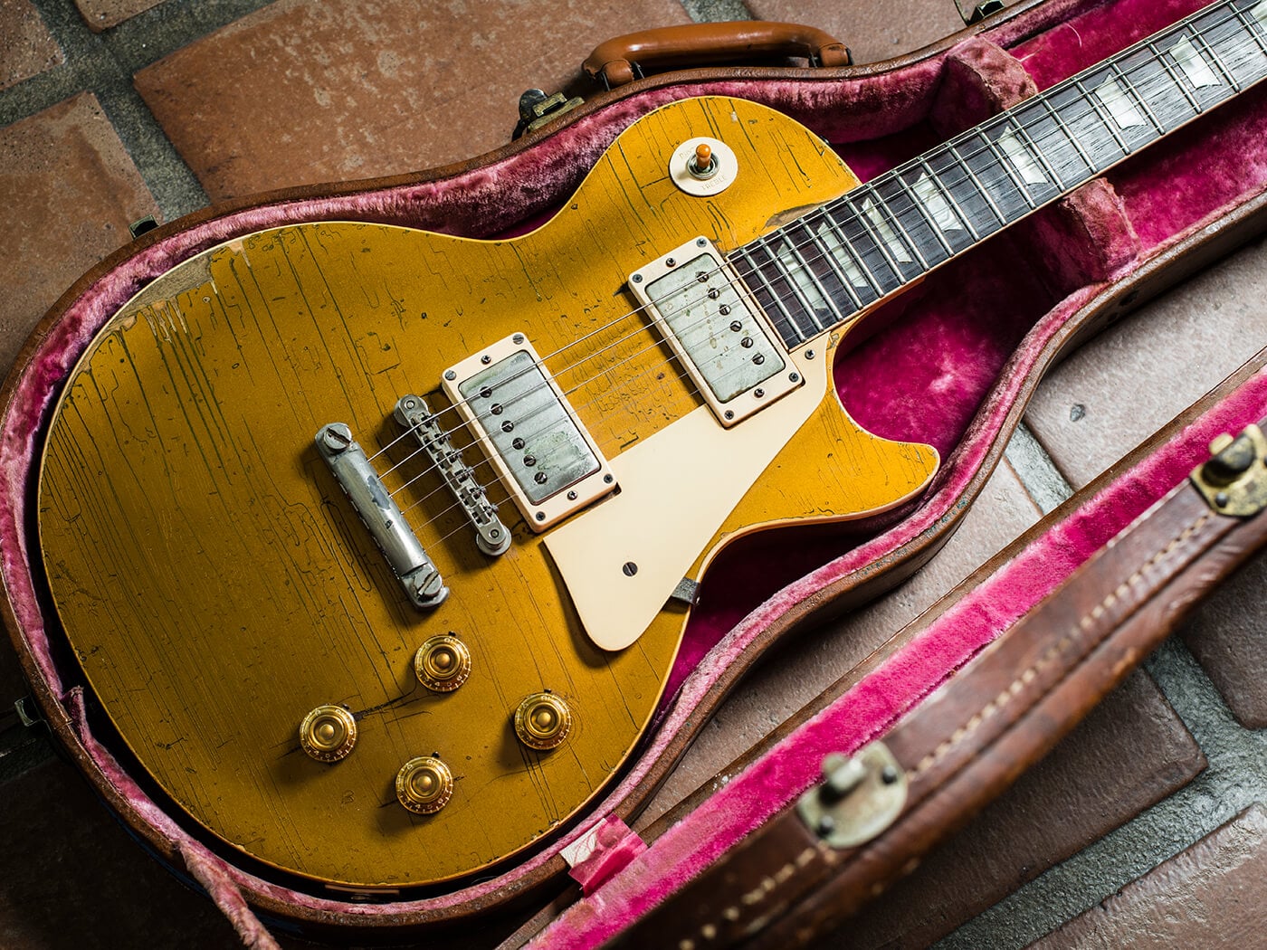 gibson les paul gold