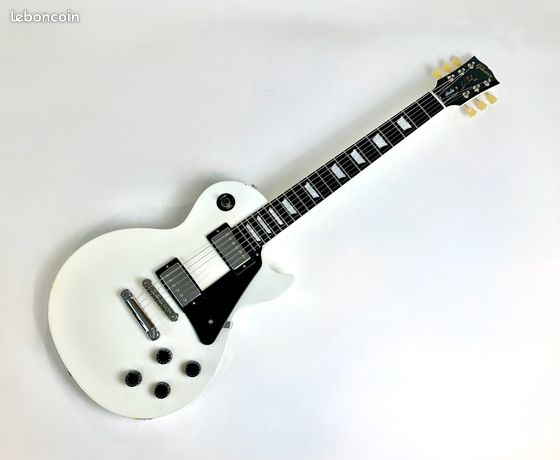 gibson les paul studio